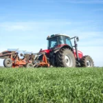 tractor-cultivating-field